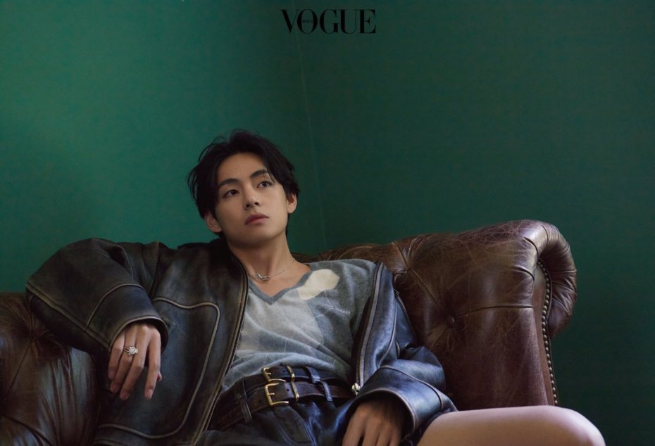 Vogue Korea Describes BTS V As seductive And Powerful Vogue Korea Describes BTS V As seductive And Powerful