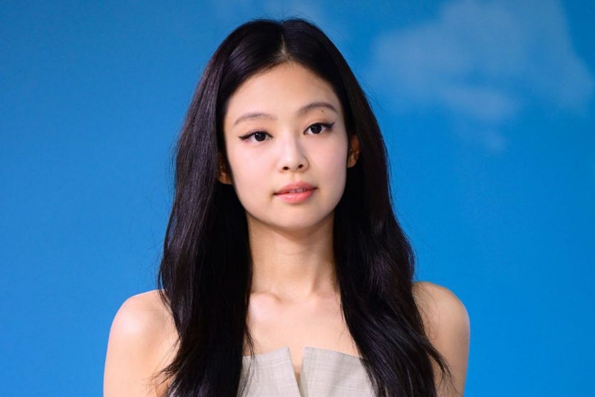 BLACKPINK's Jennie shows her power by getting the CEO of PORSCHE to do this
