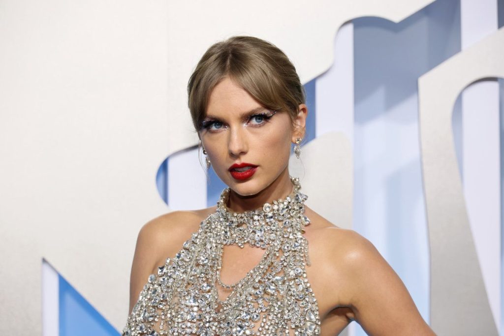 Taylor Swift reveals surprising collaboration with renowned pop artist