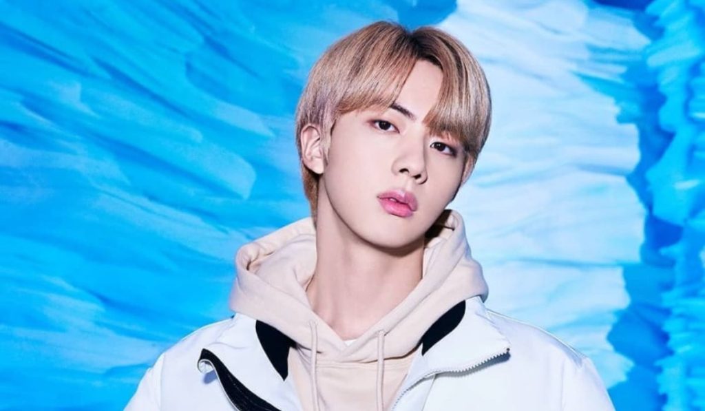 BTS Jin caught on video drunk with female rapper Lee Young-Ji before going to the military