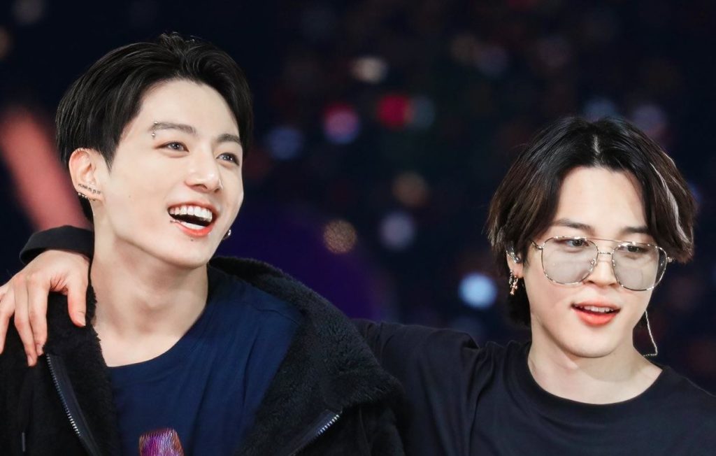 BTS' Jungkook protects and feeds Jimin in his mouth like a little baby