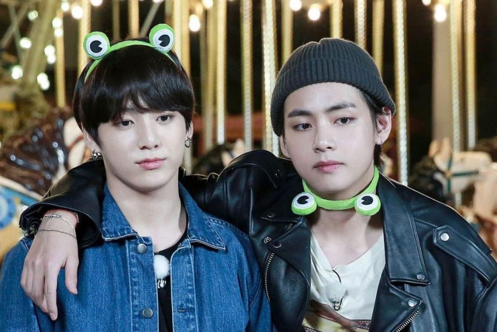 BTS: V went to wake up Jungkook, and instead, he 'rode his leg' romantically