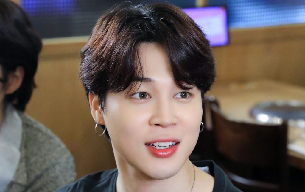 BTS fans are envious of worker who dries the sweat off Jimin