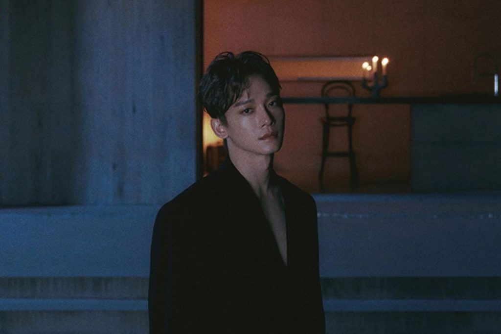 Fans claim that Chen 'uses the other EXO members' to promote his solo album