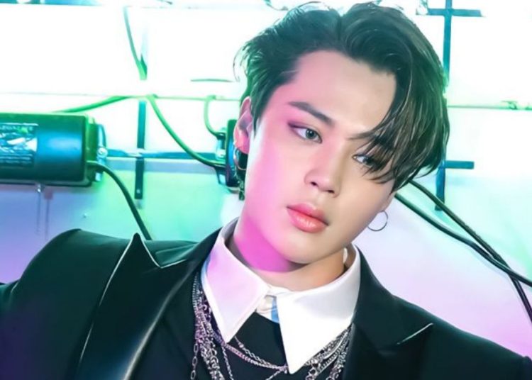 Find out the 12 essential items of BTS' Jimin in his 'What’s In My Bag?'