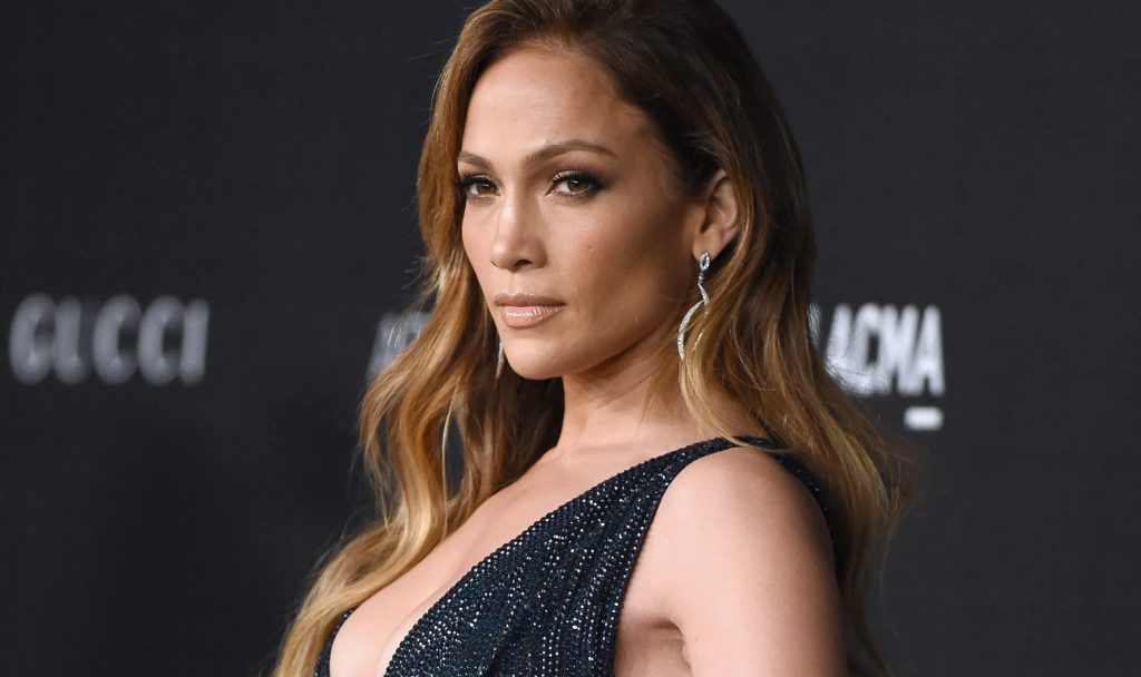 Jennifer Lopez returns to music after 8 years thanks to her marriage