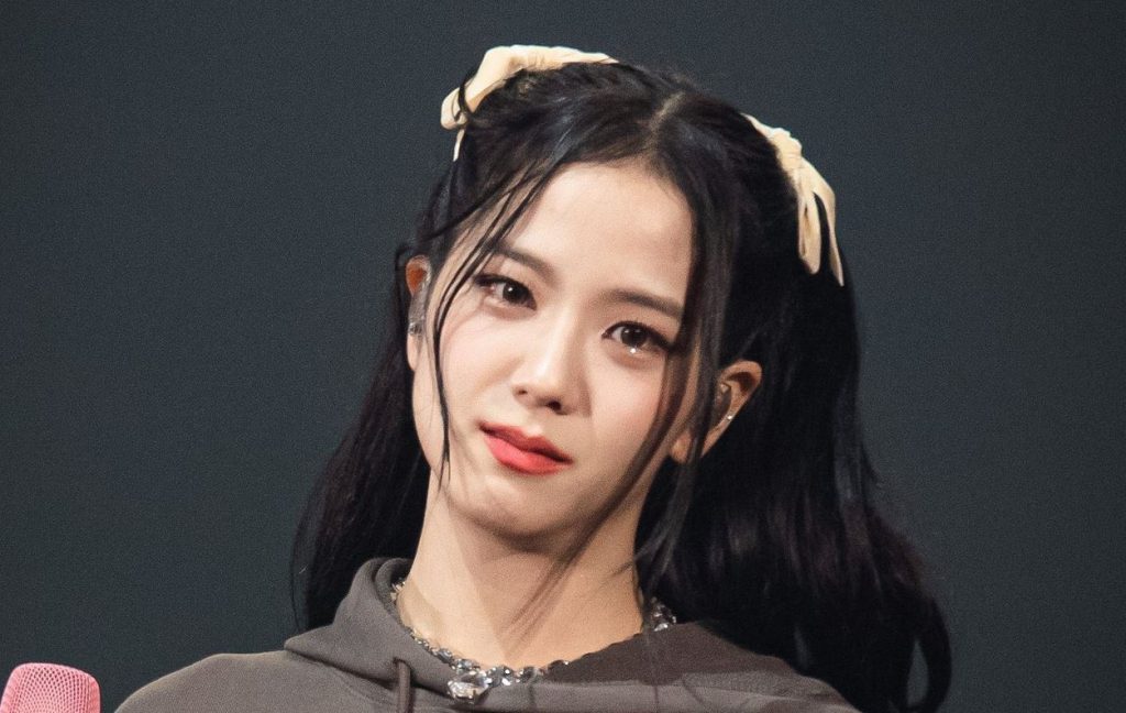 Jisoo worries after appearing sick during the United States tour of BLACKPINK