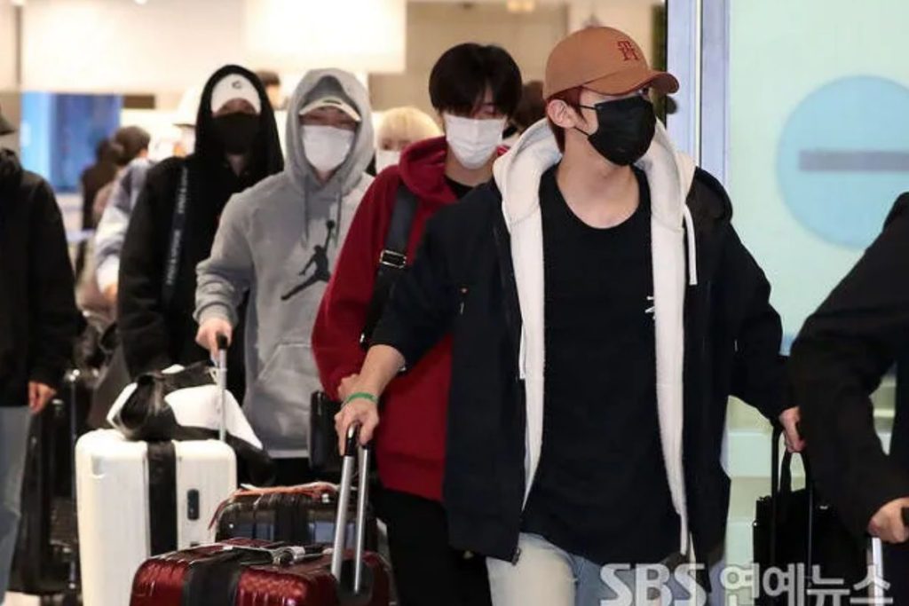 K-Pop group is forced by their agency to perform despite being seriously ill