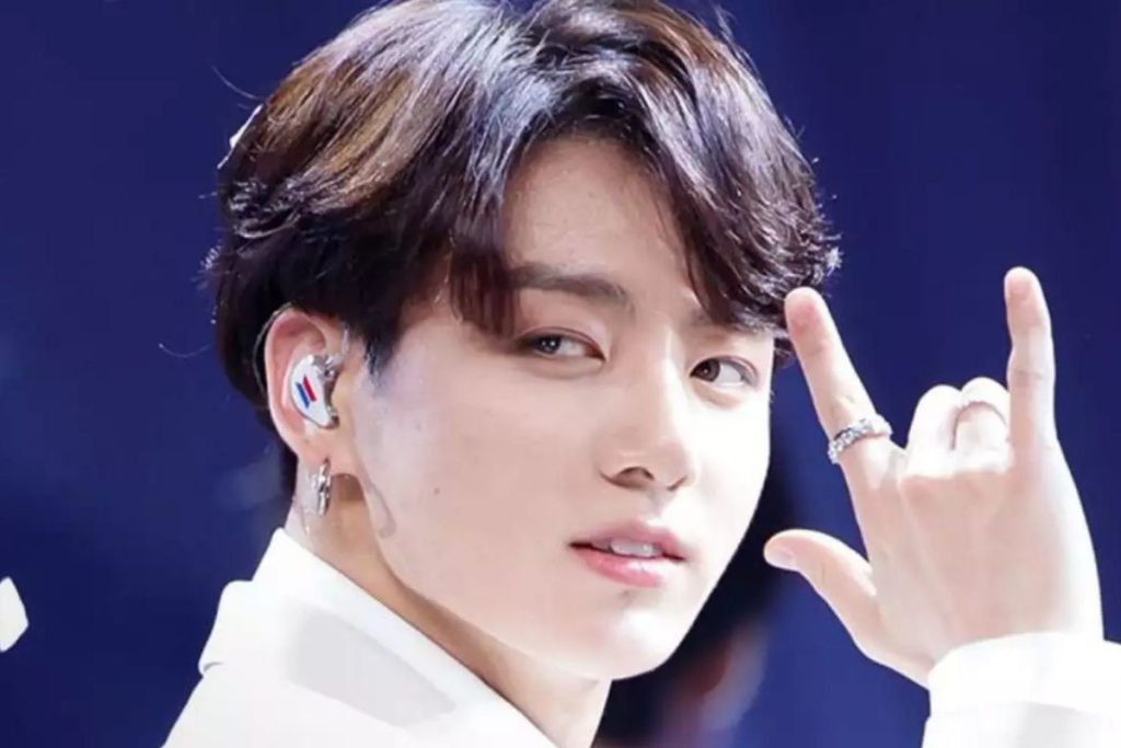 The sensual photo of BTS' Jungkook in the shower makes ARMY crazy
