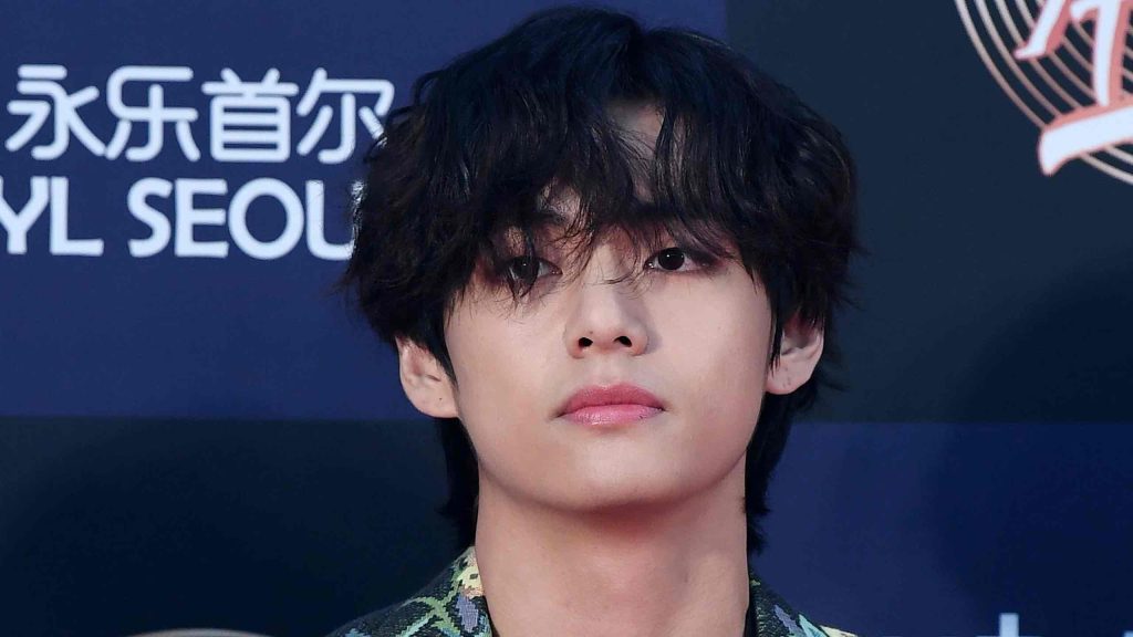 BTS Taehyung looks enchanting in the photoshoot sketch for ﻿"Us, Ourselves, and BTS, 'We'" photo folio