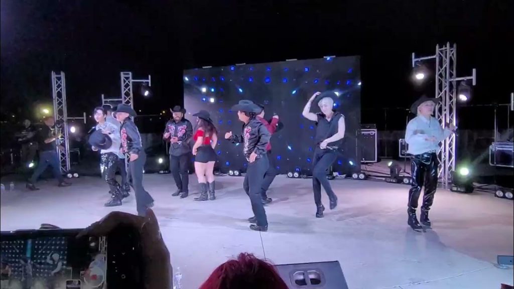 Famous K-Pop group dances to Latin beats and thrills fans