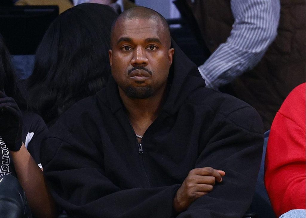 Kanye West is missing and fans worry about his safety