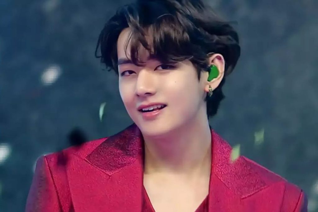 Photos of BTS' Taehyung without a shirt that have made the entire ARMY fall in love