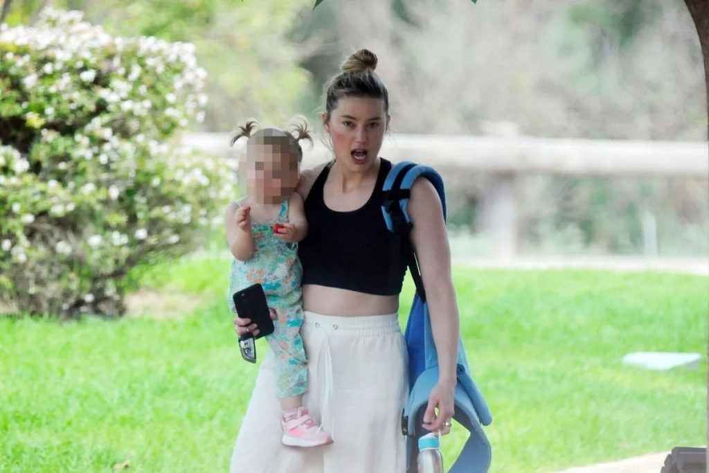 Amber Heard changed her name and lives as a refugee in Spain, she is afraid