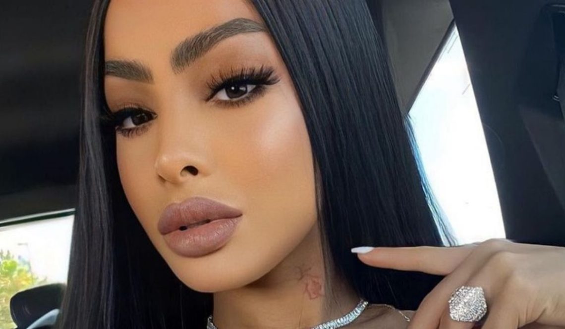 Yailin The Most Viral shares new photos of her pregnancy in a tiny bikini