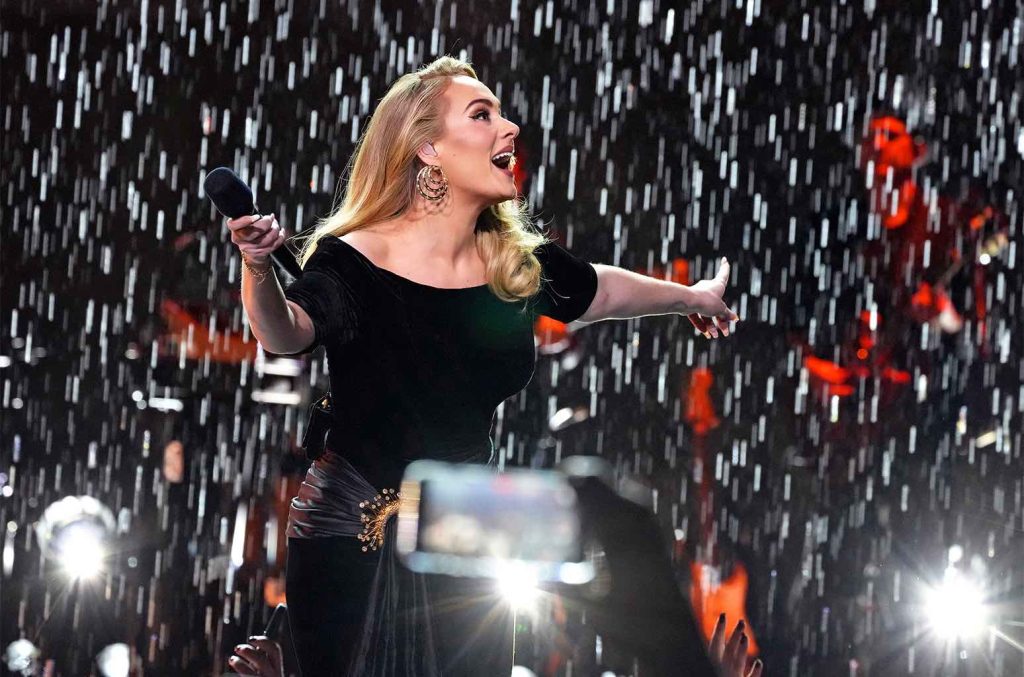 Adele decided to go back to therapy: she has stage fright