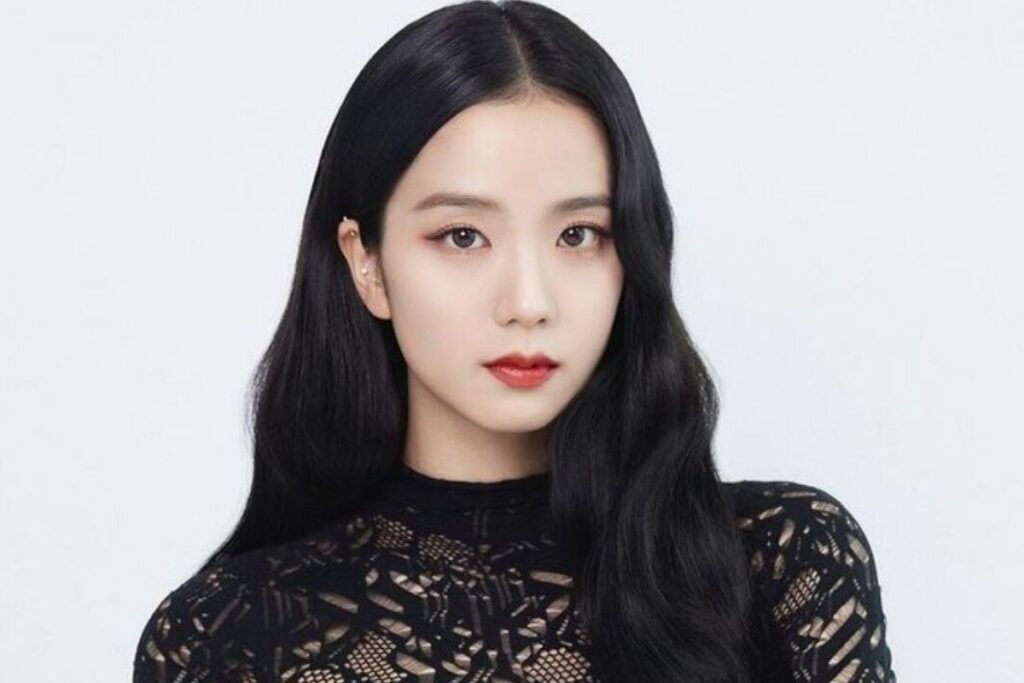 BLACKPINK's Jisoo to attend the Dior Fashion Show in Paris and she will meet with BTS' Jimin