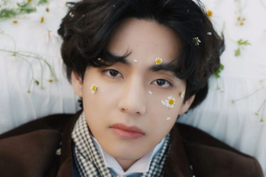 BTS' Taehyung mocks all ARMY with message on Weverse