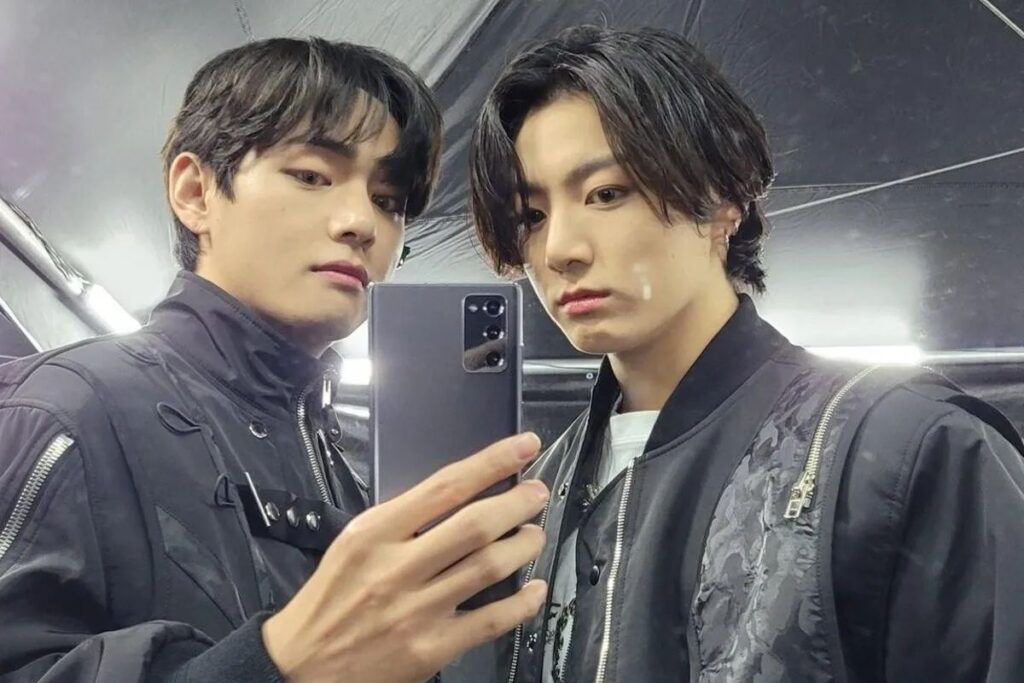 BTS: The time Jungkook touched Taehyung's buttocks and got it on video