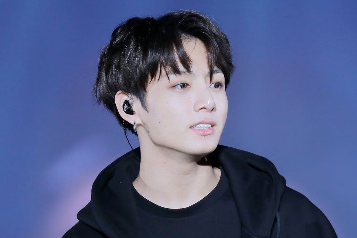 BTS Jungkook has a lot of tattoos but he looks so innocent and pure –  Pannkpop