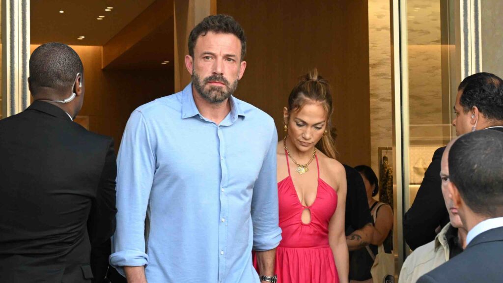 Ben Affleck would be proving he is unhappy in his marriage with Jennifer Lopez with this gesture