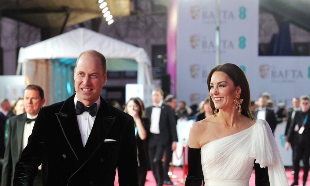 Prince William escaped again with his mistress and Kate Middleton couldn't hide it