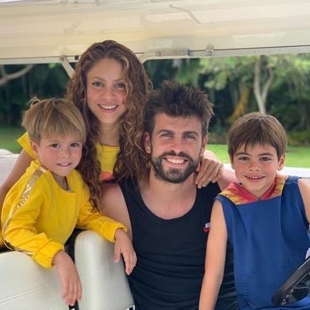Gerard Piqué has forbidden Clara Chia to talk to his children shakira