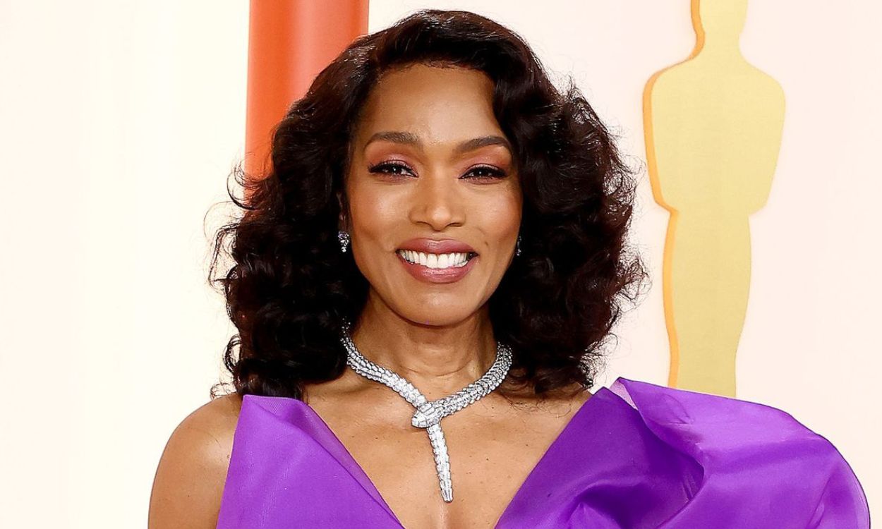 Angela Bassett's upset reaction after losing at the OSCARs (VIDEO)