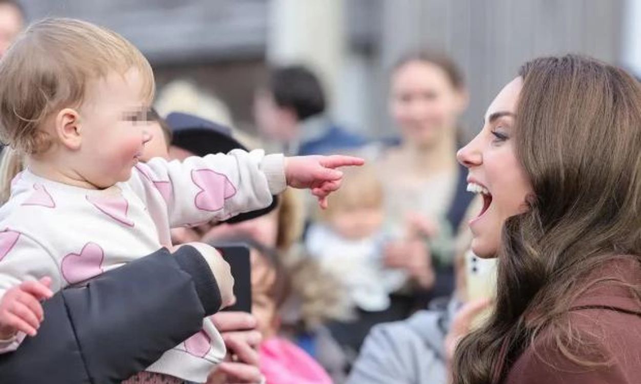 Kate Middleton named as the new Lady Diana and UK public approves of it Kate Middleton named as the new Lady Diana and UK public approves of it