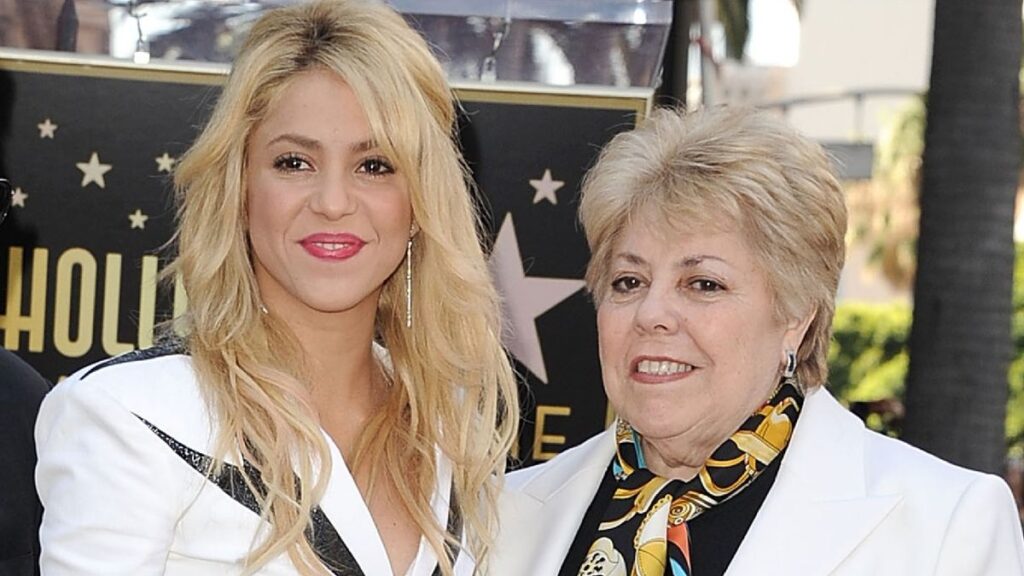 Shakira's mom is hospitalized in emergency for thrombosis
