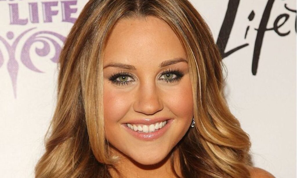 The terrible life of Amanda Bynes, Nickelodeon star who is now in an asylum