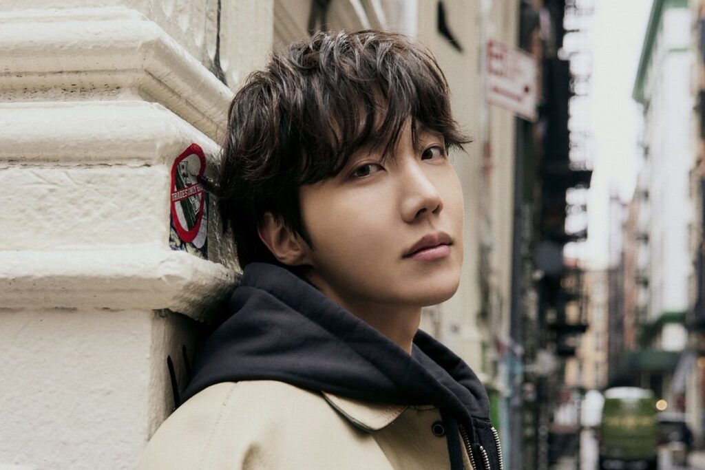 BTS' J-Hope entered the military service and left a touching message