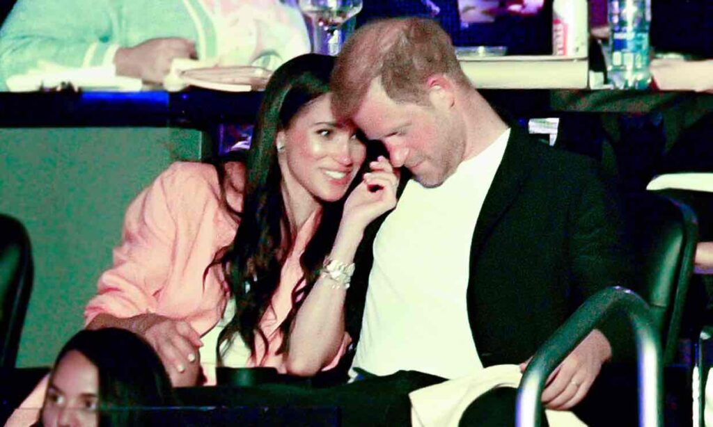 Meghan Markle turns down Prince Harry's kiss in front of stadium Kiss Cam