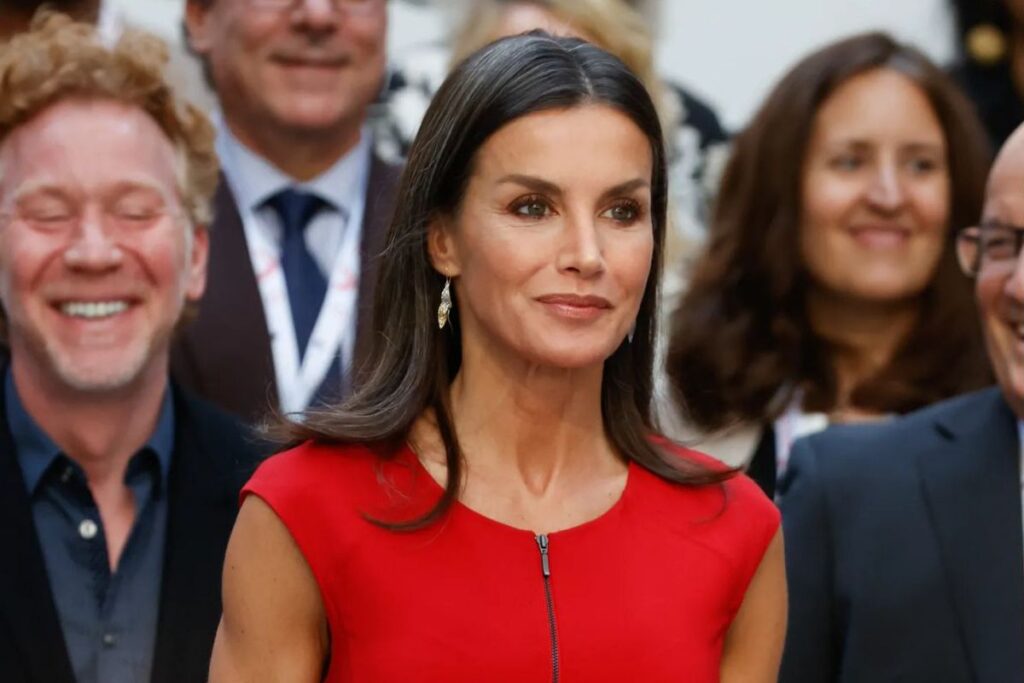 Queen Letizia caught cheating on Felipe with Petro Valverde