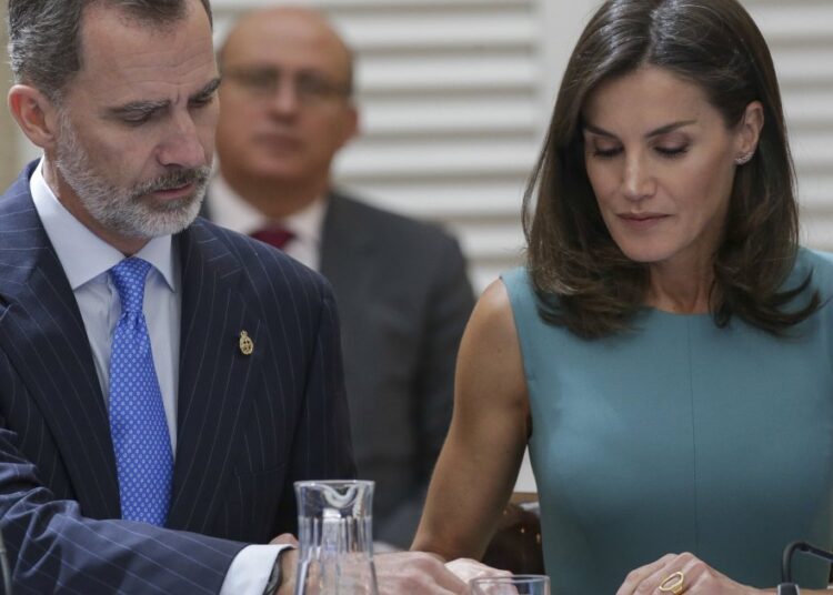 Queen Letizia leaves Spanish royalty after separating from King Felipe VI