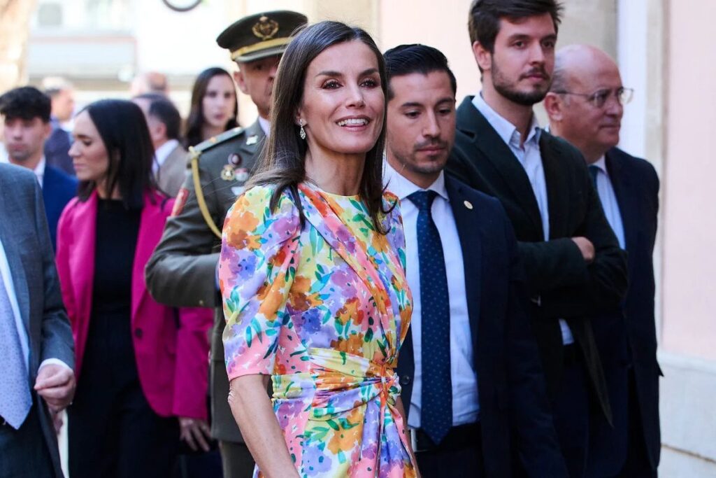 Queen Letizia of Spain attacked a young man who was filming her
