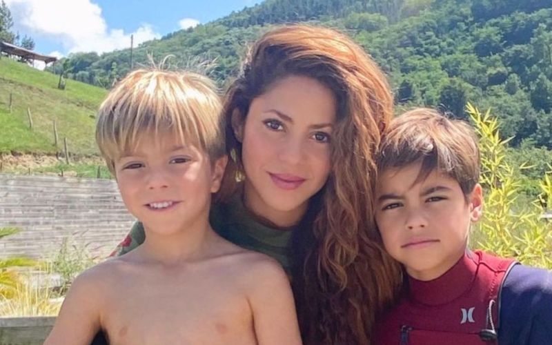 Watch the viral video of Shakira leaving Spain with her children