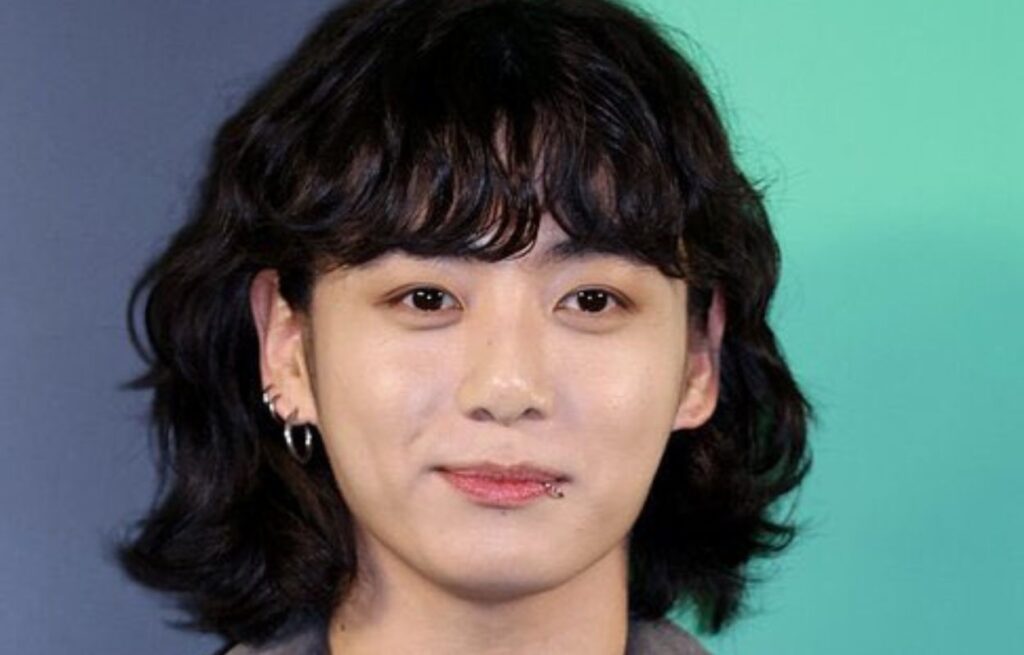 BTS' Jungkook warns sasaeng fans to stop harassing him or he will take action