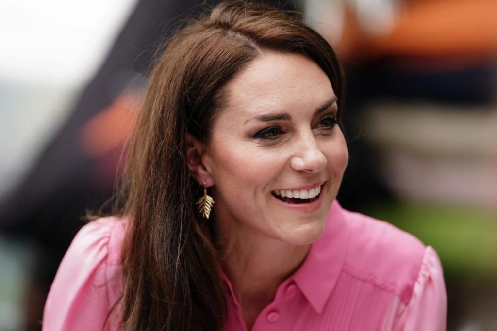 Kate Middleton’s heartwarming moment with a group of children in London