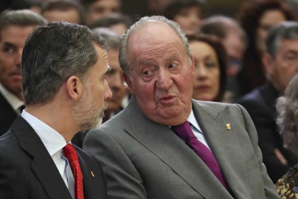 King of Spain continues to betray his wife; has mistress in Abu Dhabi