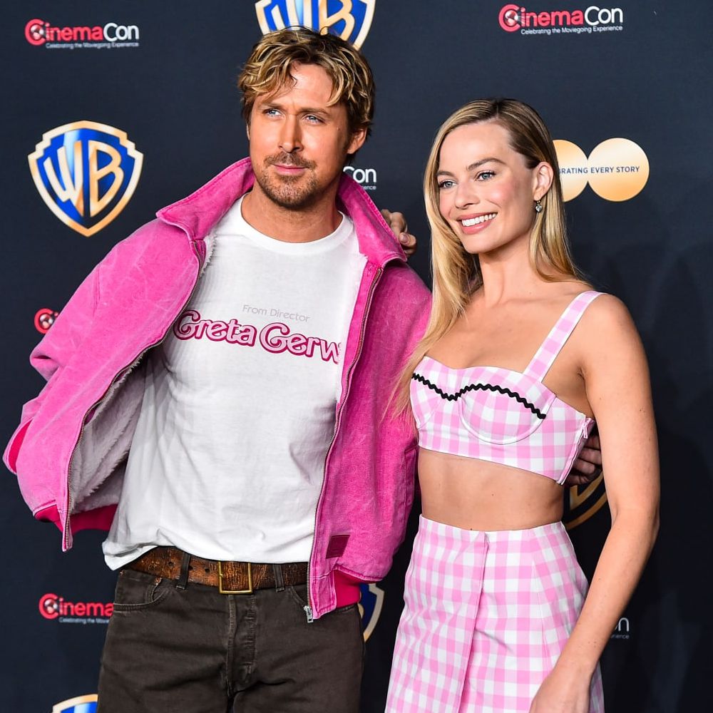 https://www.musicmundial.com/en/wp-content/uploads/2023/05/Margot-Robbie-gave-Ryan-Gosling-a-gift-every-day-for-this-unexpected-reason1.jpg