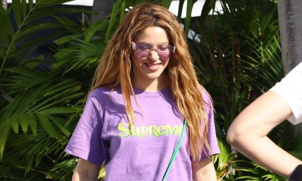 Shakira would not be living alone with her kids and this causes discomfort to Gerard Piqué