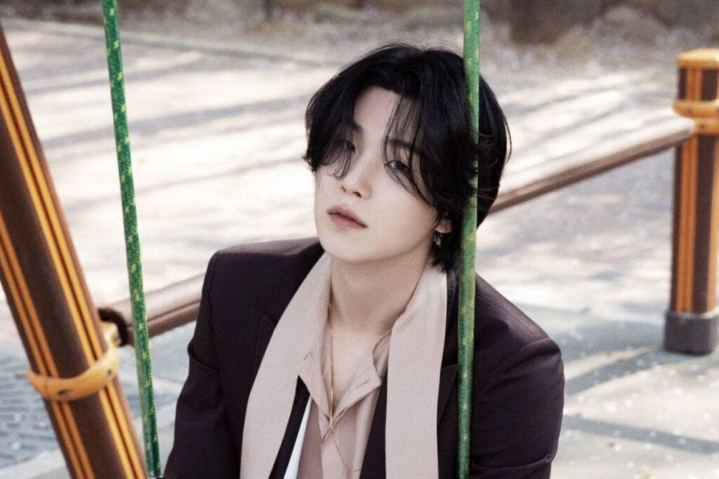 Suga talks about the competitiveness between BTS members in their solo work