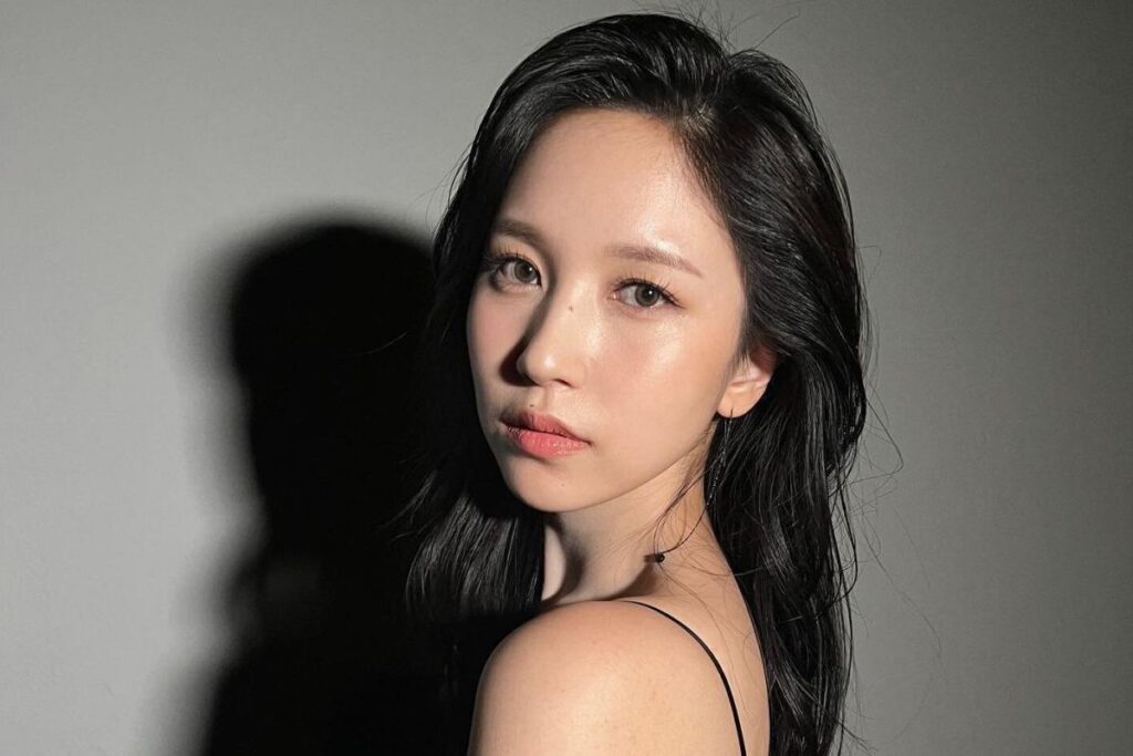 TWICE's Mina's workout routine to have spectacular legs