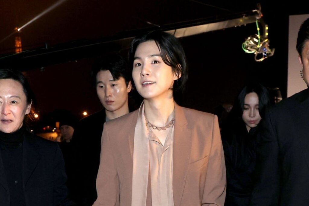 The ARMY who managed to spend time with BTS' Suga and shared the experience in a video