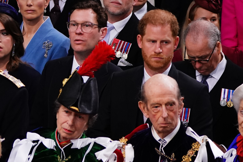 The strange look Prince Harry gave Prince William and Kate Middleton causes concern