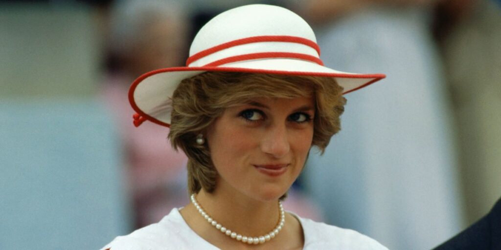 This is what Princess Diana would look like as the Queen of the United Kingdom, according to AI
