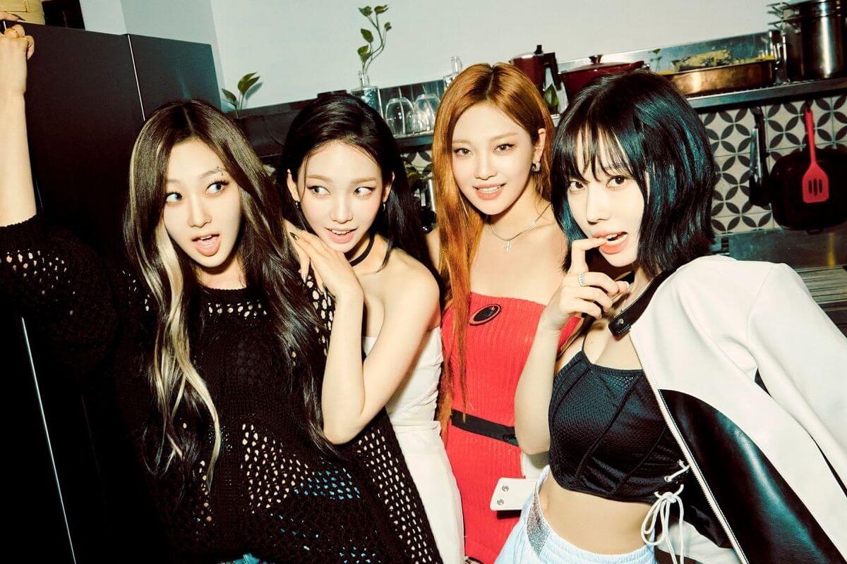 AESPA's NingNing puts an interviewer who made inappropriate comments in his place