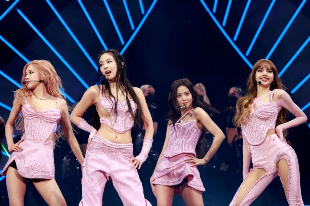 BLACKPINK male fan goes viral for his great beauty and naughty poster