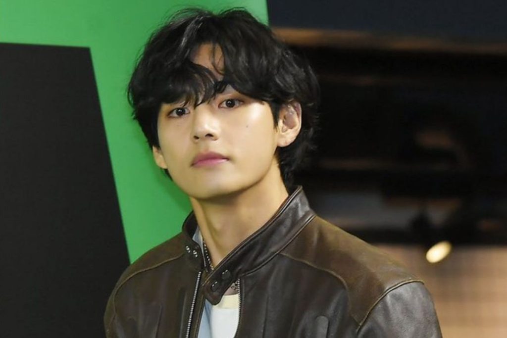 BTS' Taehyung finally revealed his new look at a recent fan meeting